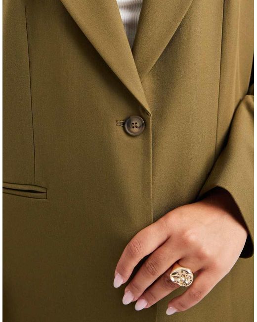 ASOS Curve in het Green