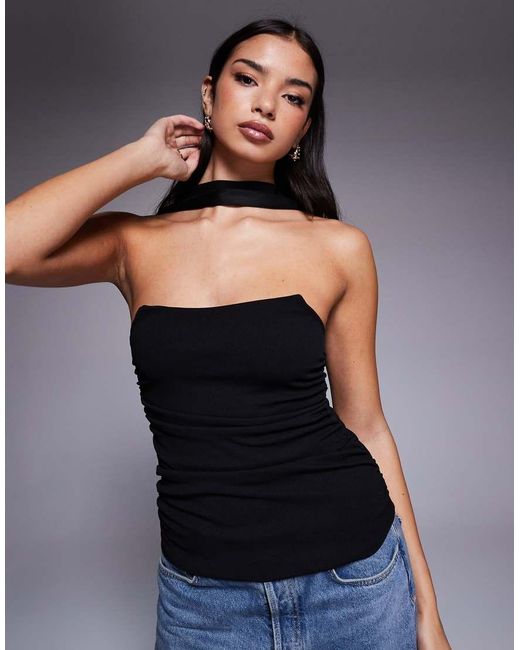 Top Largo Con Diseño Estructurado, Escote Palabra De Honor Y Detalle De Fular De ASOS de color Black