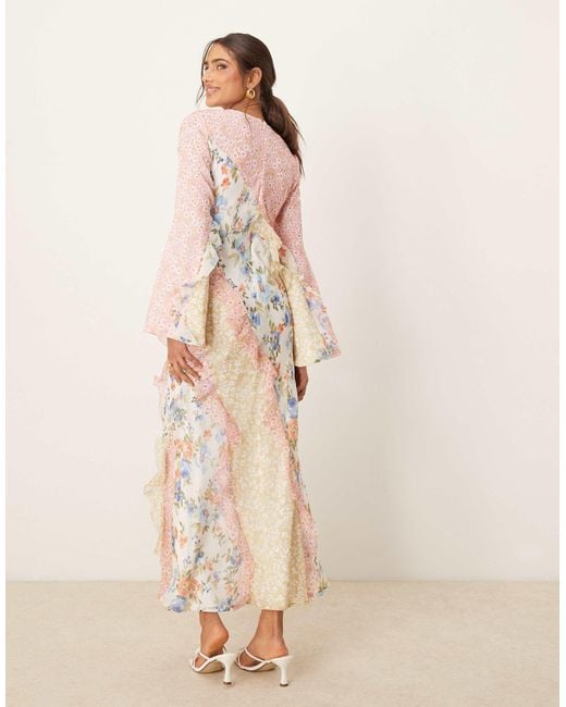 ASOS Natural – maxikleid mit hübschem blumenmuster und gespleißten rüschenziernähten
