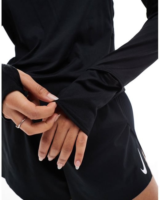 Nike Black – swift dri-fit – langärmliges shirt