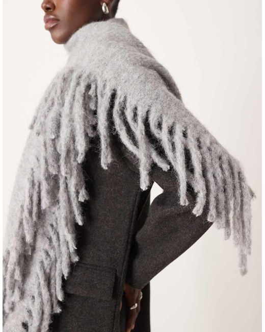 Sciarpa di ASOS in Gray