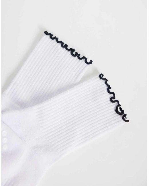 4505 White 3 Pack Non Slip Grip Lettuce Edge Pilates Crew Socks