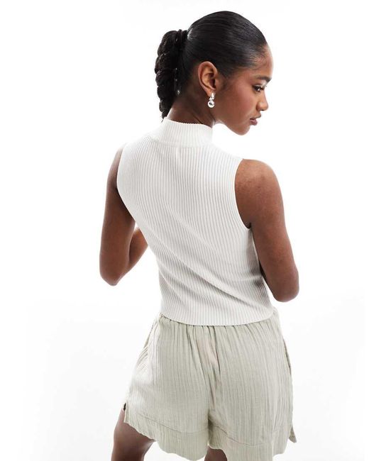 Brave Soul White Ribbed Knitted Waistcoat With Zip