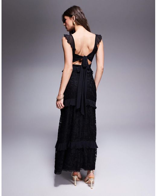 ASOS Black – gestuftes maxikleid aus spitze und netzstoff