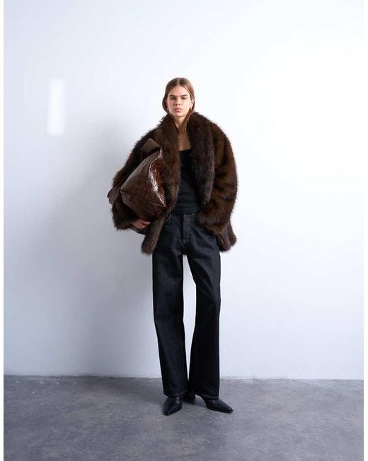 TOPSHOP Halflange Jas Van Imitatiebont Met Sjaalkraag in het Black