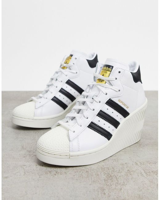 Adidas Originals White – Superstar – Sneaker mit Absatz im Stil der 80er