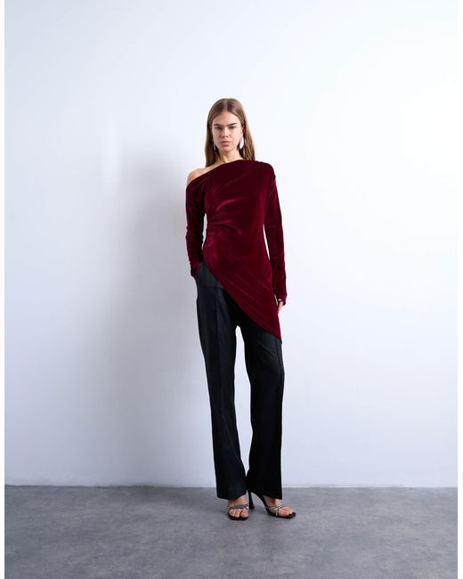 TOPSHOP Red – schulterfreies, langärmliges tunika-oberteil aus samt