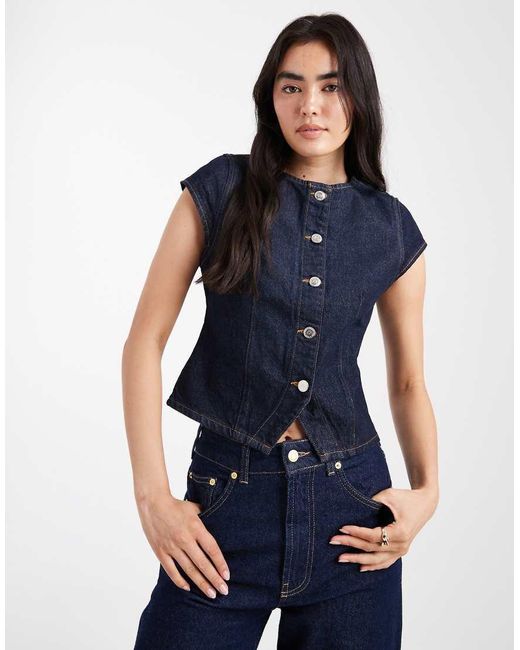 Chaleco Vaquero Con Lavado Azul Añil Y Mangas De Casquillo De Miss Selfridge de color Blue