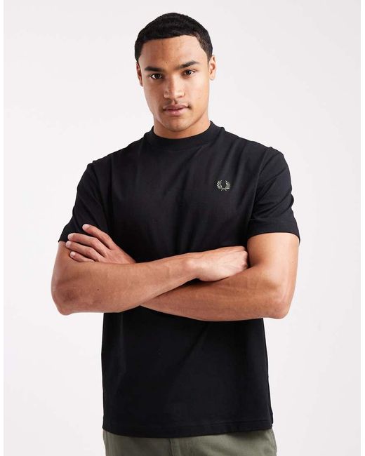 Camiseta Negra Con Estampado Trasero Y Logo Gráfico Light Box De Fred Perry de hombre de color Black