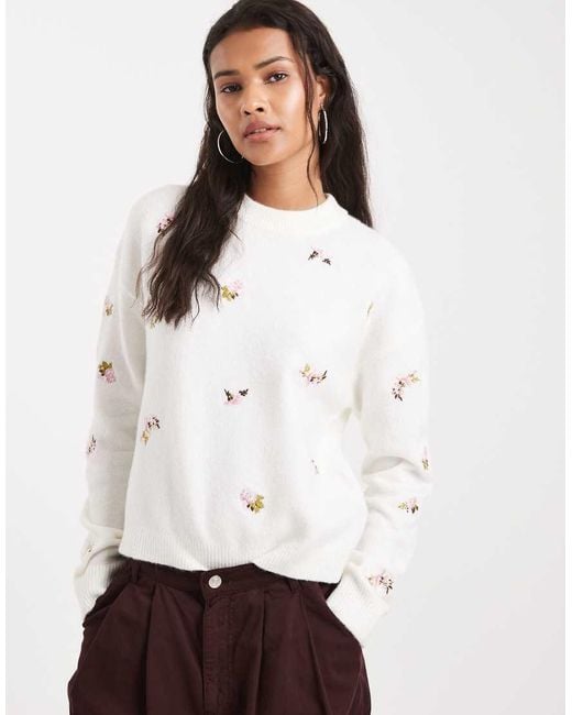 New Look White Floral Embroidered Jumper