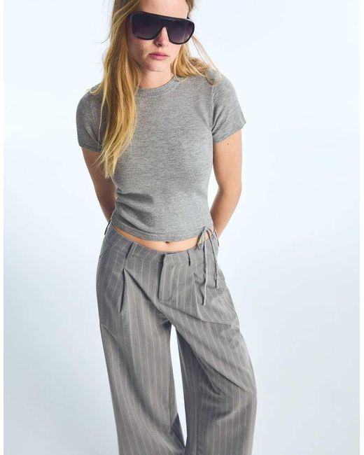 Bershka Gray Round Neck Short-Sleeved T-Shirt
