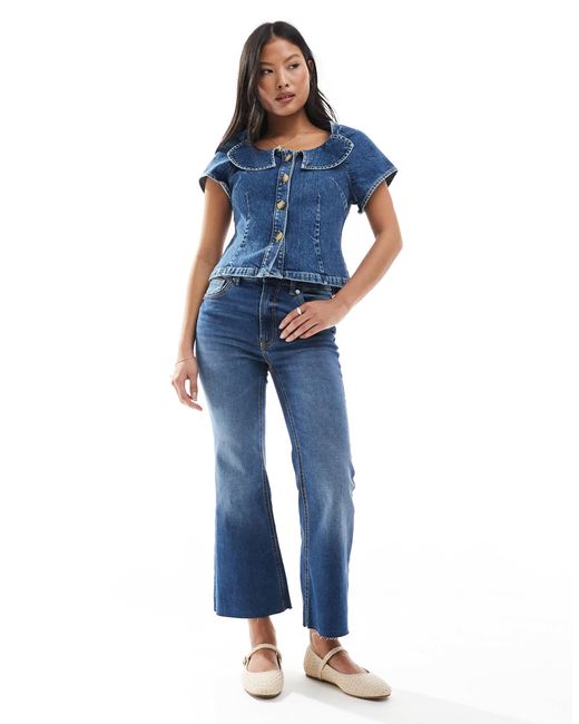 Stradivarius Blue Petite – d78 – verkürzte, ausgestellte jeans