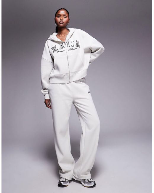 Sweat à capuche d'ensemble en coton majoritaire à fermeture éclair et broderie logo - clair Kaiia en coloris Gray