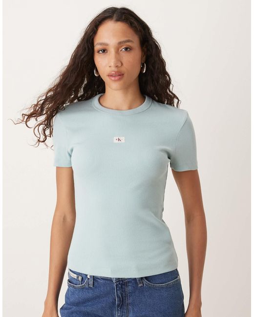 Calvin Klein Blue – figurbetontes, geripptes t-shirt
