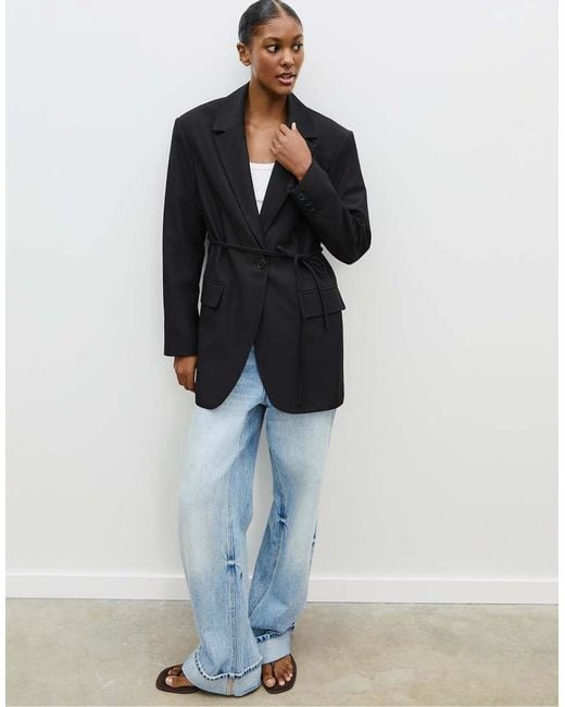 Stradivarius Blazer Met Rechte Pasvorm En Riem in het Black