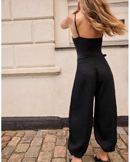 Stradivarius Black Petite Sarouel Trousers With Buckle