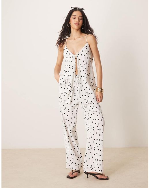 ASOS Cami Top Met Gestrikte Voorkant, Lange Pasvorm En Stippen in het White