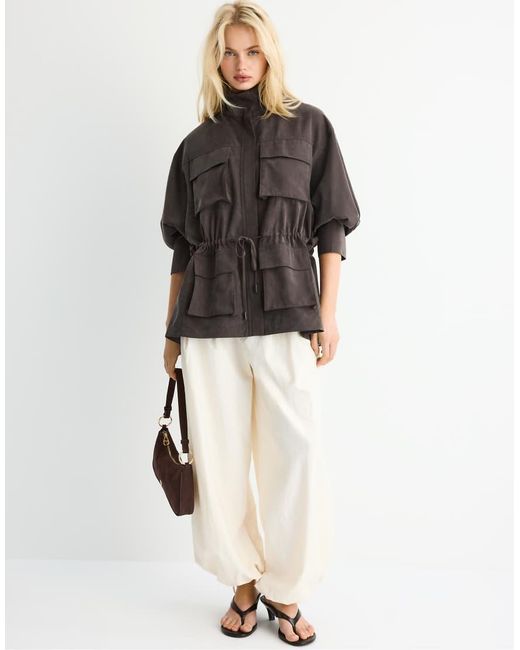 Fluid di Stradivarius in Brown
