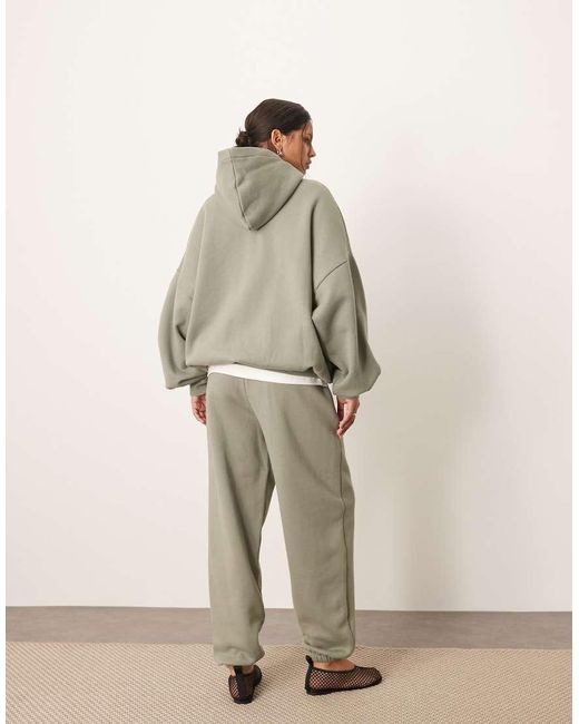 Joggers Con Bajos Ajustados De Tejido Grueso Premium De ARRANGE de color Natural