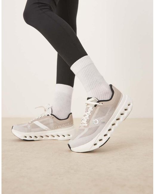 On Shoes Cloudsurfer Next in het Natural