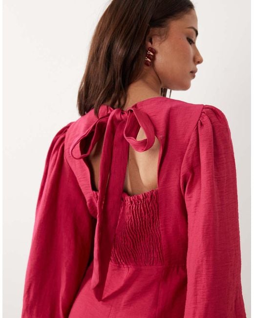 Nobody's Child Petite Red Nicki Round Neck Long Sleeve Open Back Detail Mini Dress