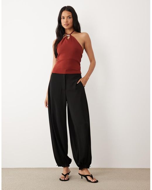 ASOS Top Van Compact Katoen Met Uitsnijding, Halternek En Gouden Afwerking in het Black