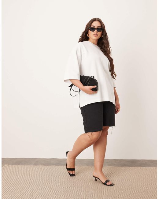 ARRANGE Natural Curve Seam Detail Oversized Tshirt
