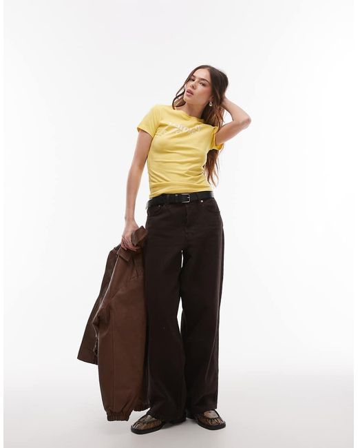 Camiseta Amarilla Con Diseño Encogido Y Estampado De Texto Retro De -Amarillo Tommy Hilfiger de color Yellow