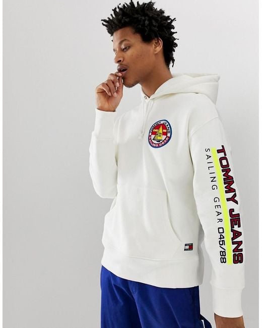 Anvendelig astronaut nedsænket Tommy Hilfiger 90s Sailing Capsule Back And Sleeve Logo Hoodie In White for  Men | Lyst Canada