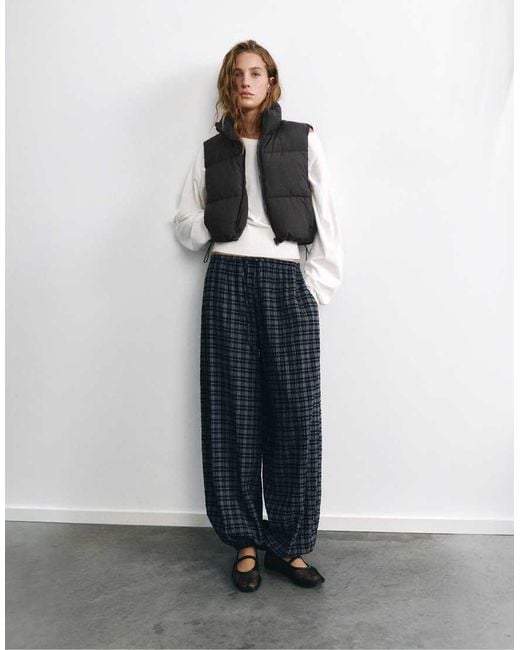 Pull&Bear Black Padded Gilet