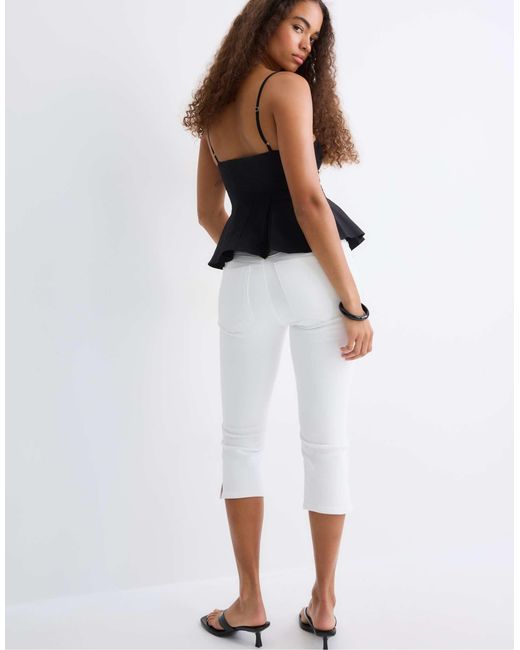 Stradivarius Black – figurbetontes, plissiertes oberteil