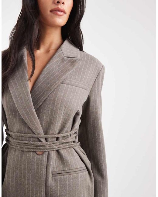 Muse Assembly Gray Structured Blazer With Sinched Waist Tie