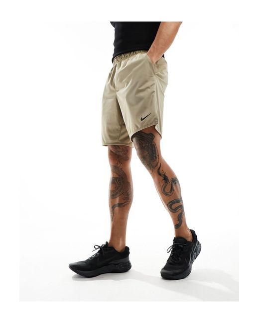 Dri-fit totality - pantaloncini kaki da 7" sfoderati di Nike in Green da Uomo
