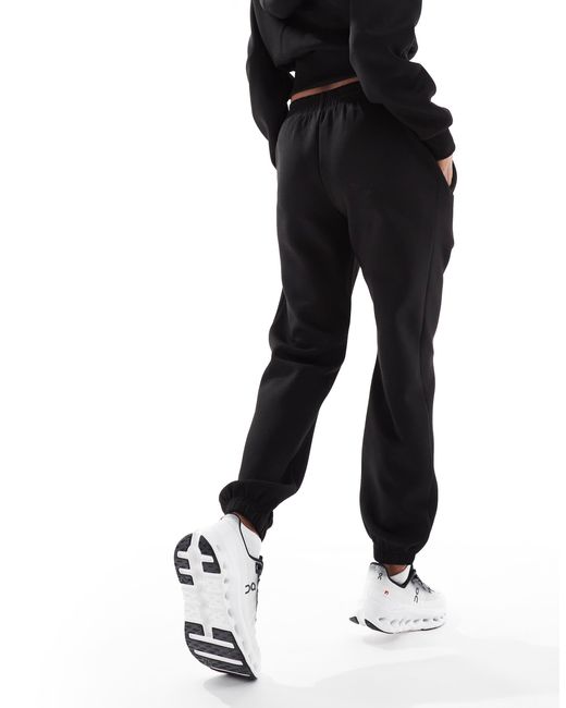 4505 Black Performance Training jogger