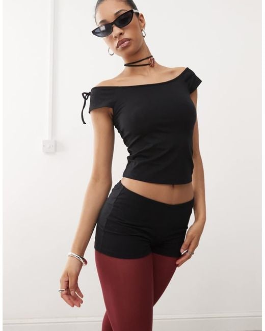 Motel Black Eunia Micro Short