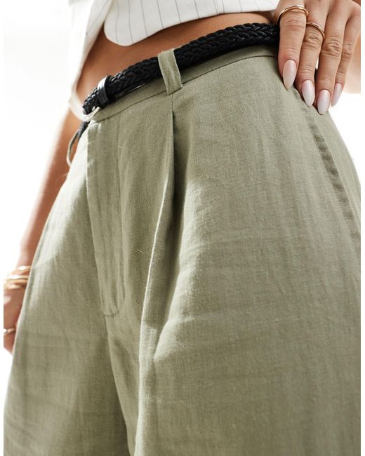 Pantalon aspect lin avec ceinture - kaki Stradivarius en coloris Green