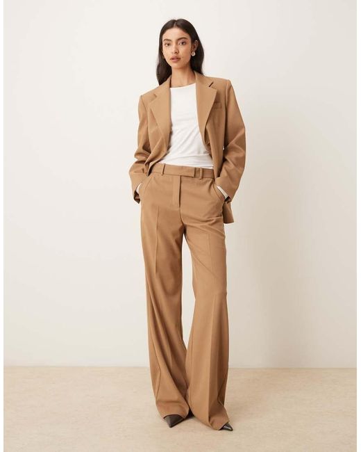 Mango Elegante Blazer in het Natural