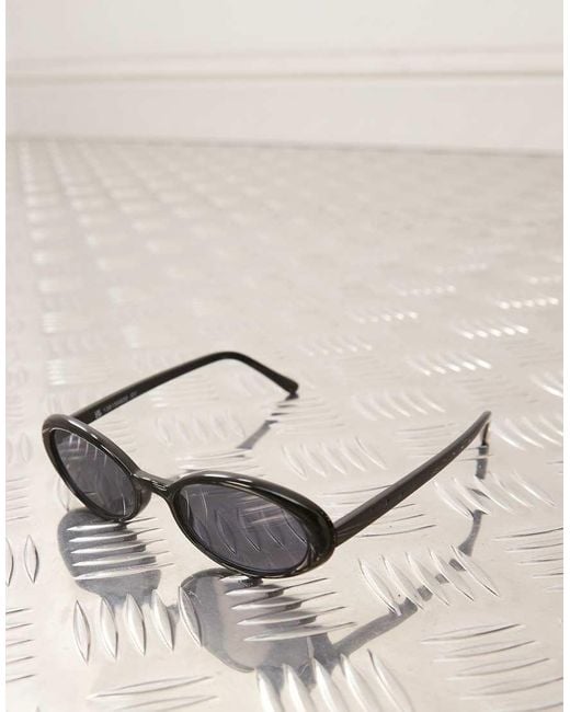 Reclaimed Vintage Black 90S Oval Sunglasses