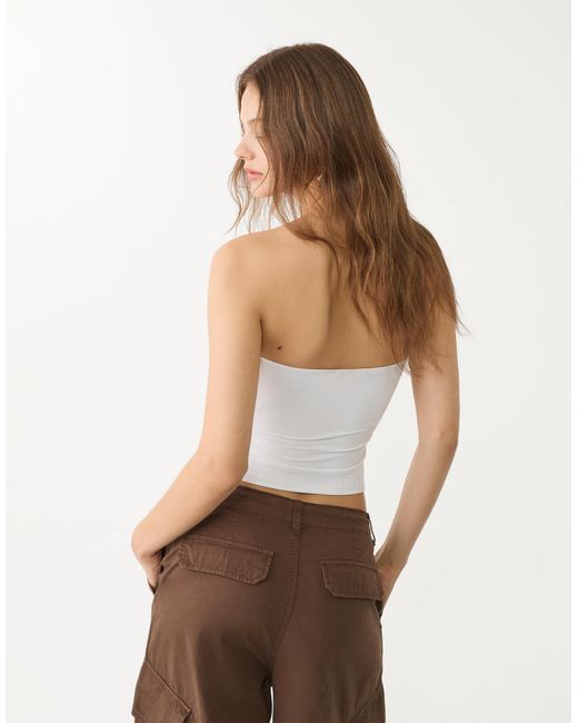 Top bandeau en polyamide Stradivarius en coloris White