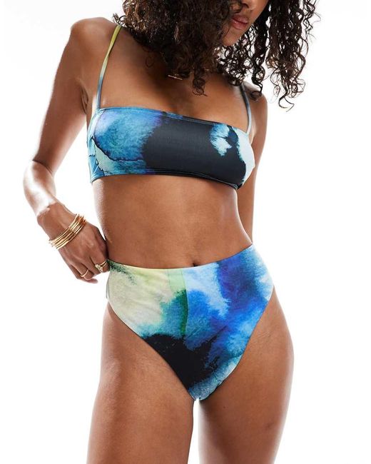 Mina di ASOS in Blue