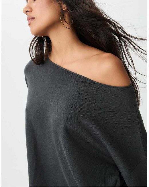 Stradivarius Black Boat Neck Cropped Sweater
