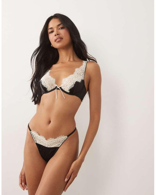 ASOS Delilah Satijnen Tanga in het Brown
