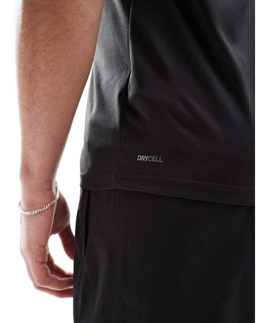 PUMA Black Essentials T-Shirt for men