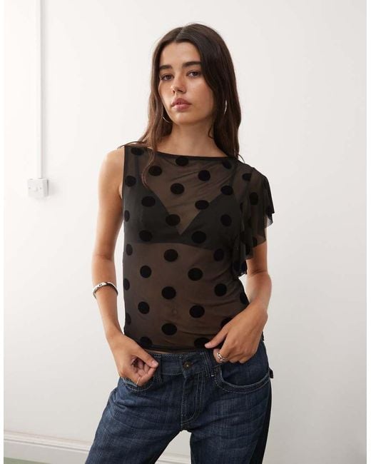 Top Asimétrico Con Estampado De Lunares De Malla De Collusion de color Black