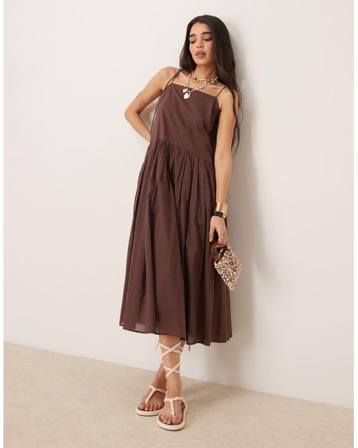 Vestido Midi Marrón Con Cintura Baja De ASOS de color Natural