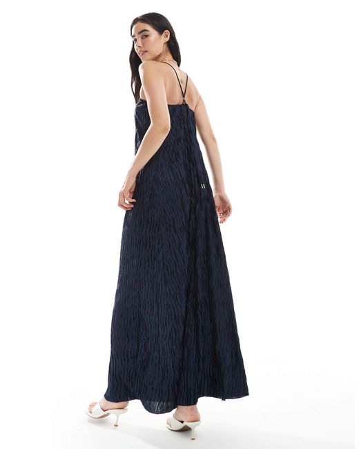 Vero Moda Blue – strukturiertes und plissiertes camisole-maxikleid