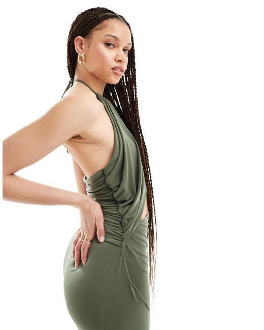 Asos design tall - robe mi-longue à fronces et dos nu avec découpe au centre - kaki pâle ASOS en coloris Green