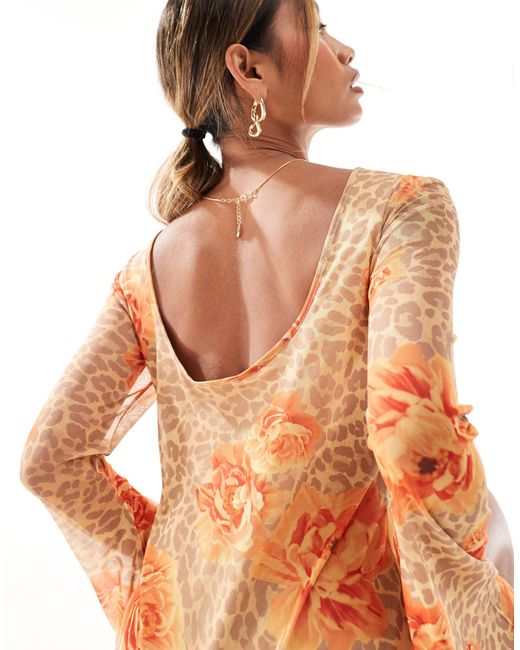 Robe courte en tulle à imprimé léopard fleuri avec dos décolleté et manches évasées ASOS en coloris White