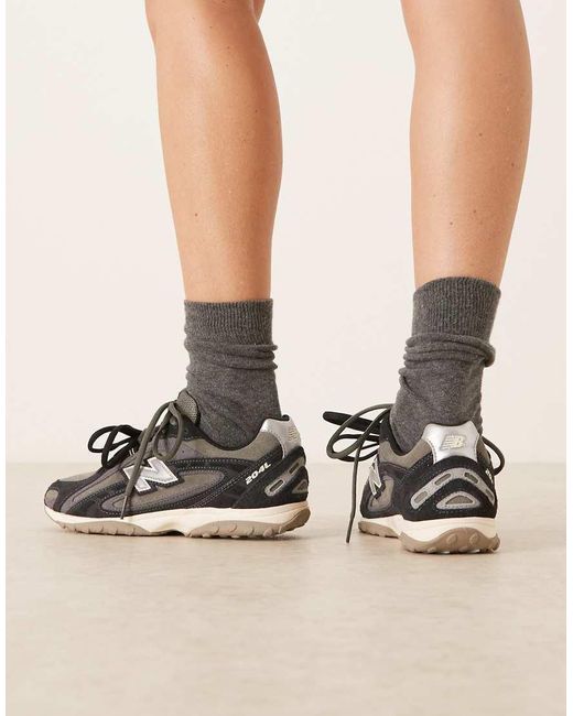 New Balance Black 204L Trainers