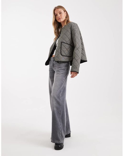 Threadbare Gewatteerd Jack Met Contrasterende Rand in het Gray